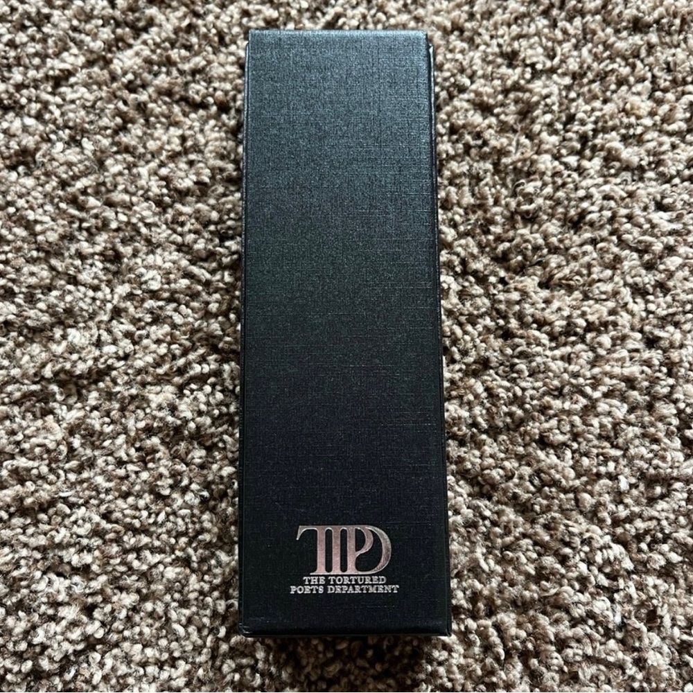 NEW Taylor Swift The Tortured Poets Department Fountain Pen - Picture 3 of 3